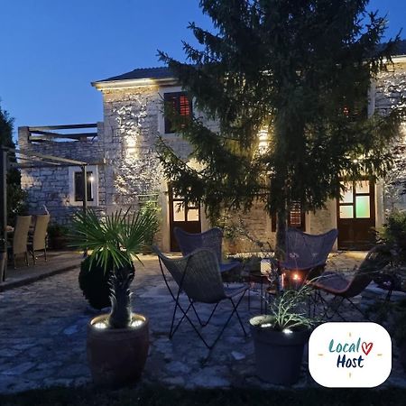 Stonehouse Ana With Jacuzzi Rovinj-Krmed Exterior foto