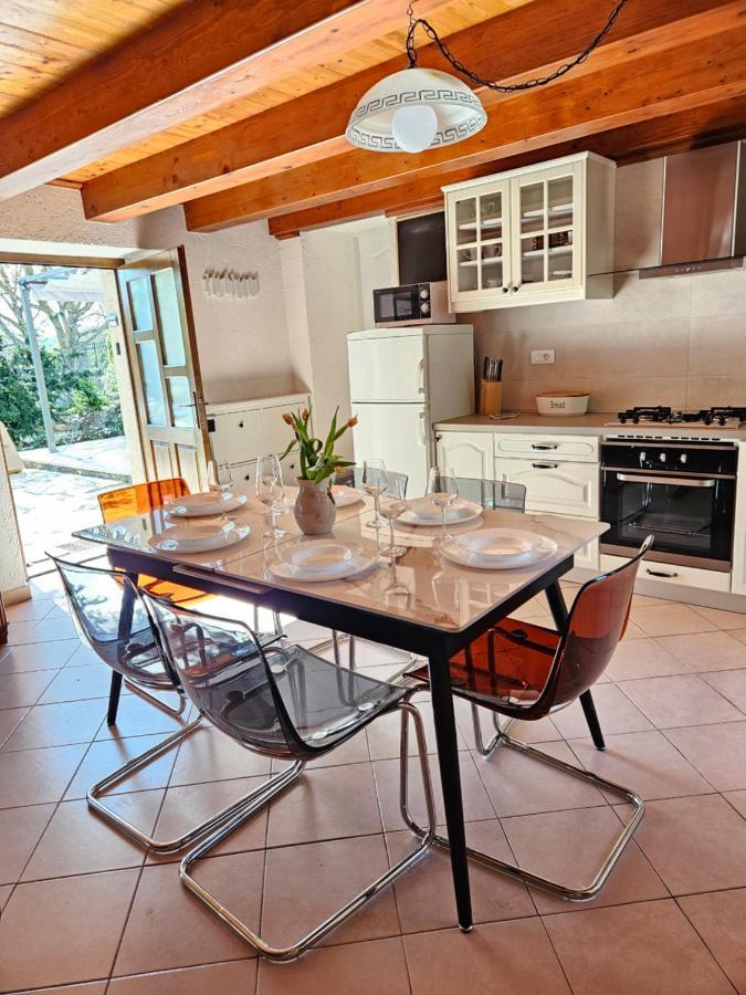 Stonehouse Ana With Jacuzzi Rovinj-Krmed Exterior foto