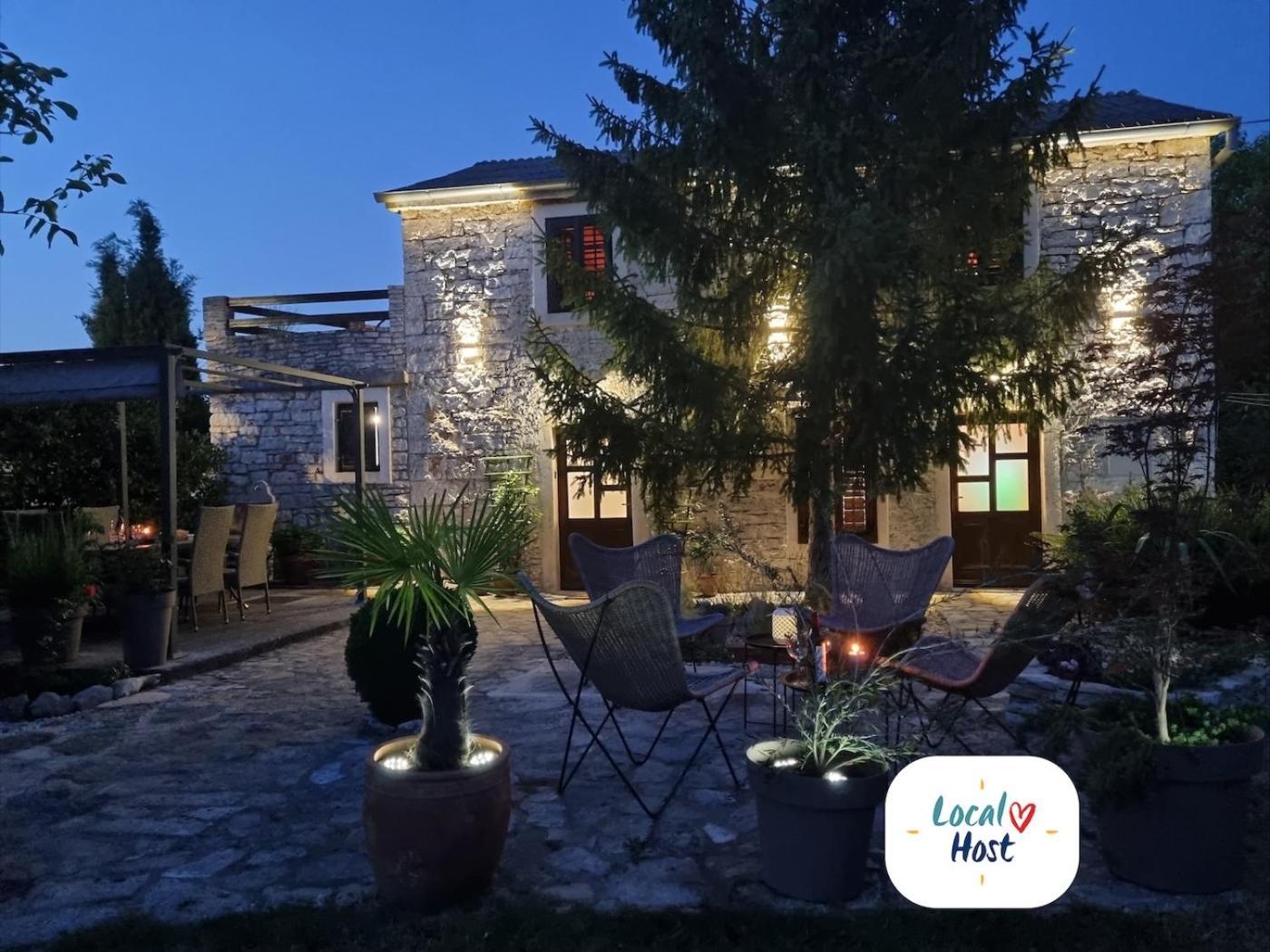 Stonehouse Ana With Jacuzzi Rovinj-Krmed Exterior foto